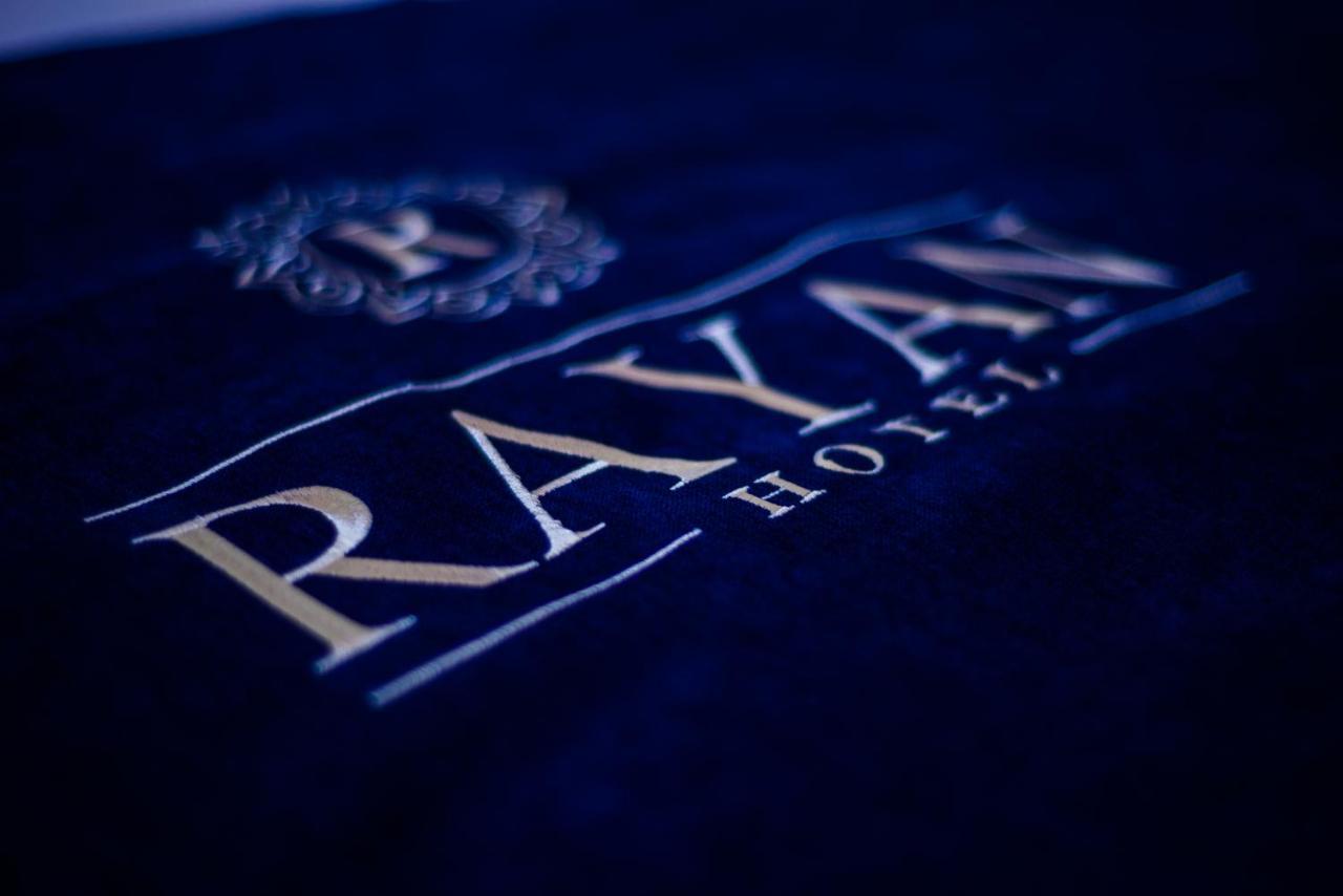 Rayan Hotel Osh Exterior foto