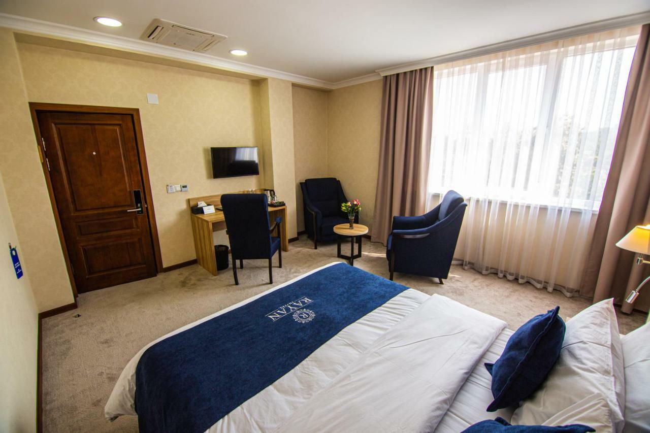 Rayan Hotel Osh Exterior foto